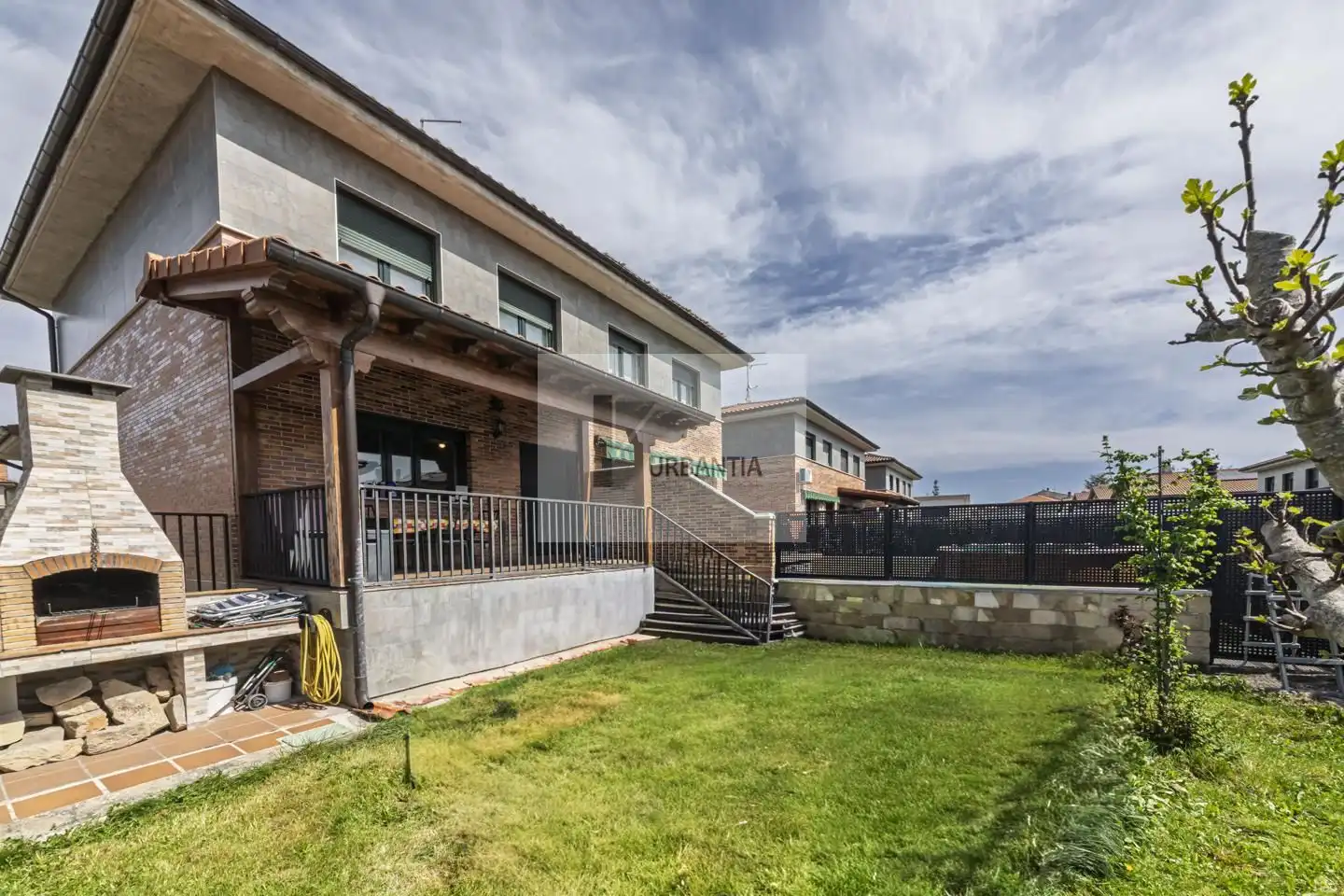 Jardín de Casa adosada en venta en Cendea de Olza / Oltza Zendea con Calefacción, Jardín privado y Parquet