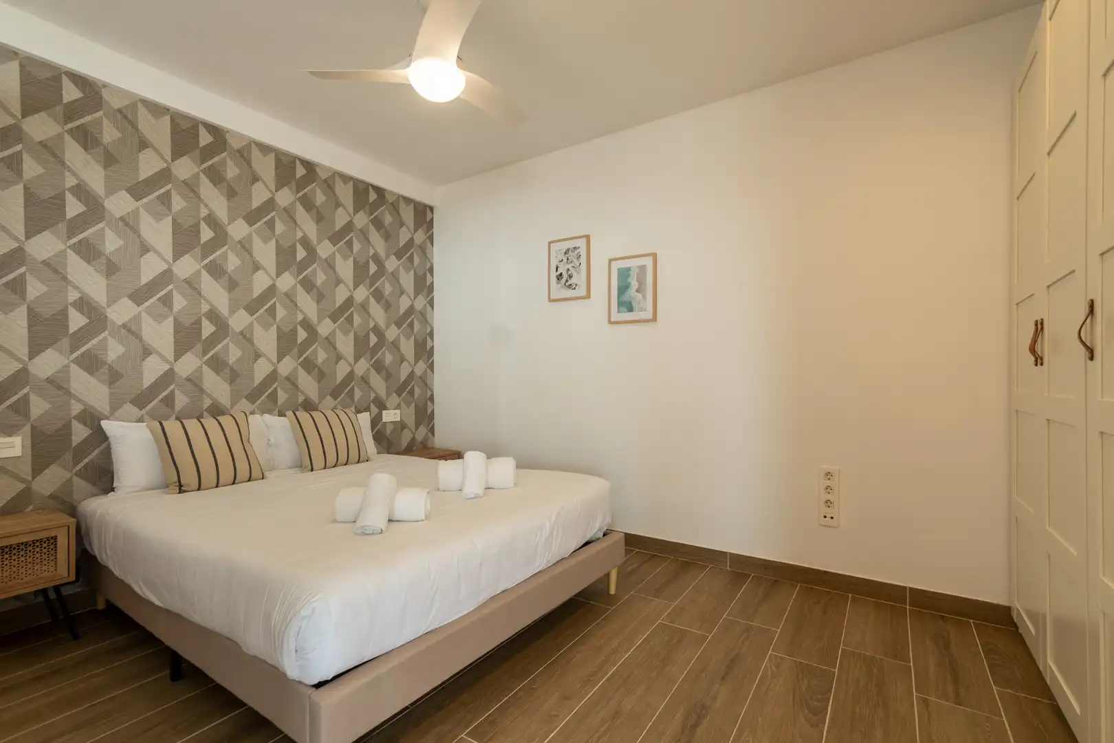 Habitación de Apartamento de alquiler en Marbella con Aire acondicionado, Terraza y Amueblado