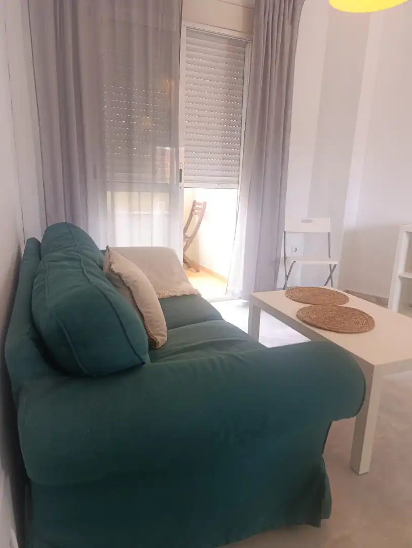 Habitación de Apartamento de alquiler con opción a compra en Málaga con Aire acondicionado, Terraza y Trastero