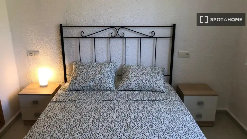 Habitación en El Brillante -El Naranjo - El Tablero