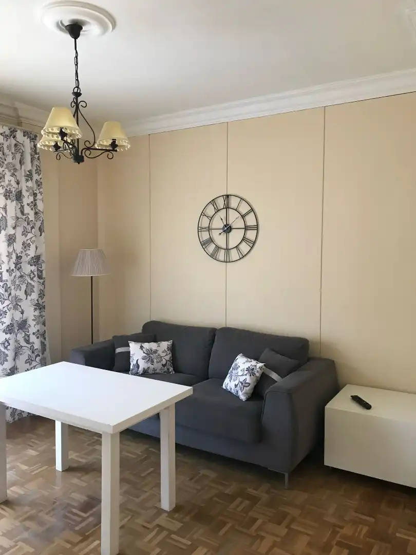 Living room of Flat for rent in Granada  with Terrace, Furnished and Microwave