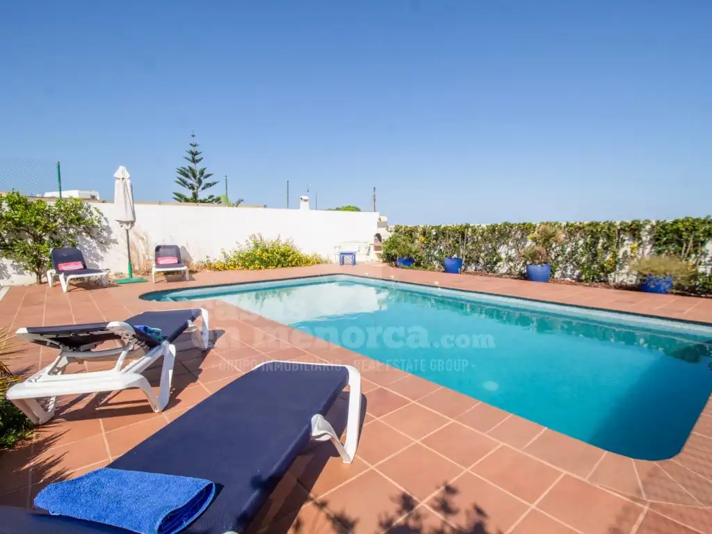 Swimming pool of Houses for sale in Maó - Mahón  with Air Conditioner, Private garden and Swimming Pool