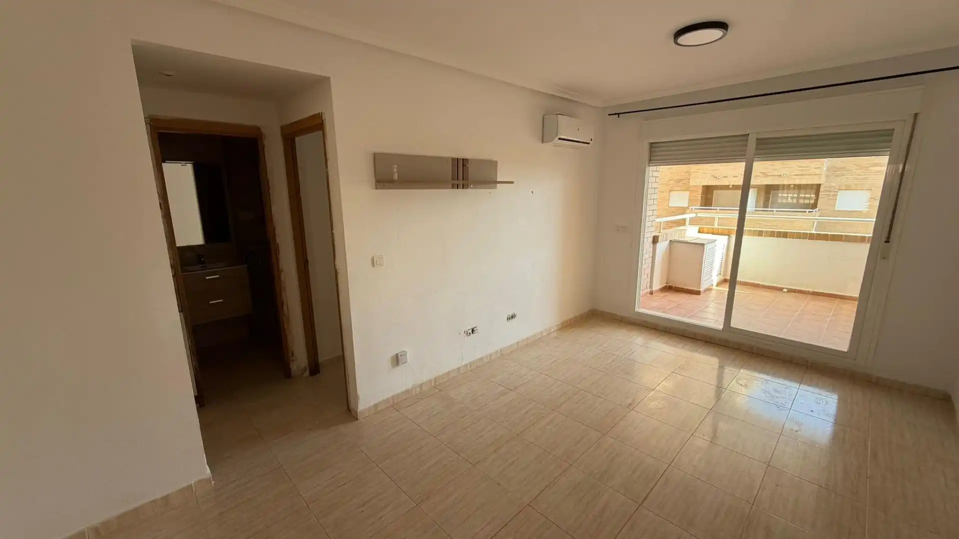 Apartment with terrace for sale in Avenida CENTRAL 44, imagen 6