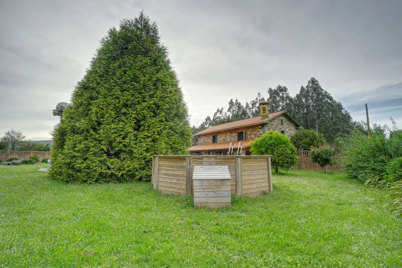 Jardín de Finca rústica en venta en Valdoviño con Calefacción, Jardín privado y Parquet