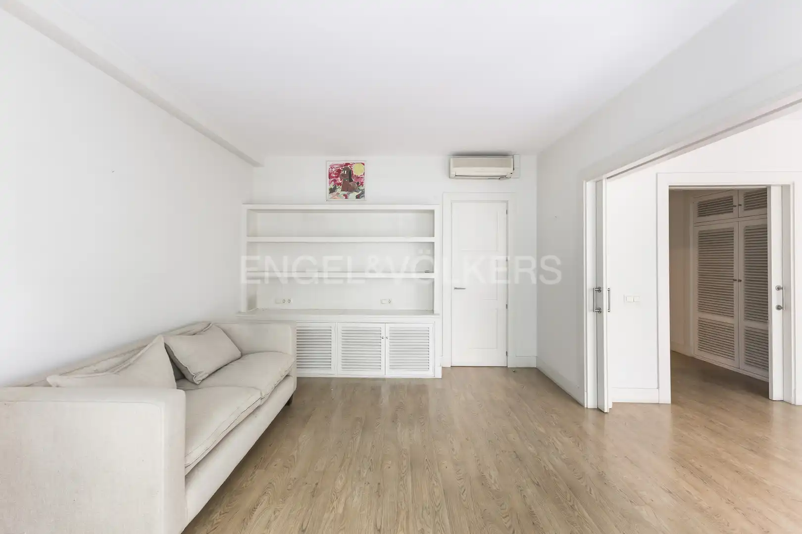 Sala d'estar de Pis en venda en Madrid amb Aire condicionat i Calefacció