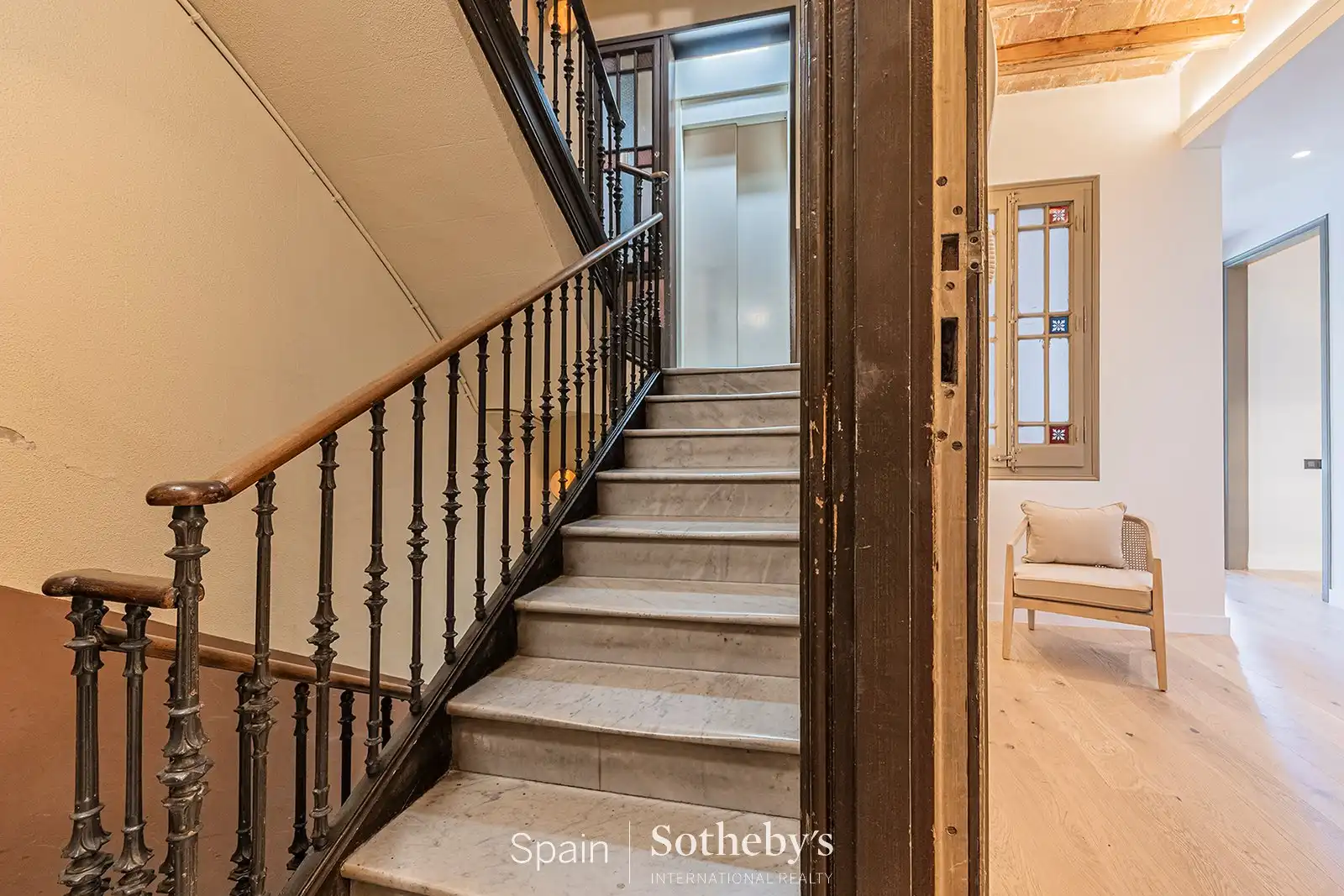Apartament amb ascensor en venda a Gran Via de les Corts Catalanes, imagen 52