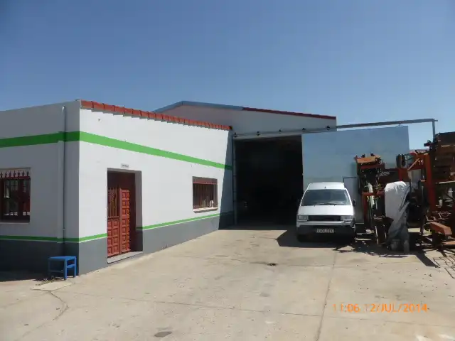 Exterior view of Industrial buildings for sale in Pedrajas de San Esteban