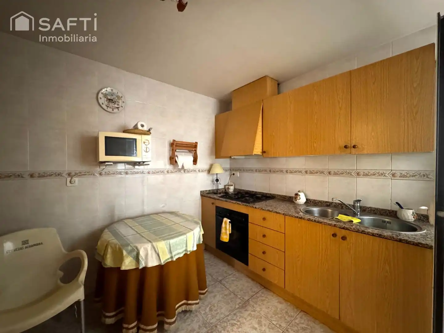 Cocina de Piso en venta en El Pinós / Pinoso con Terraza y Balcón