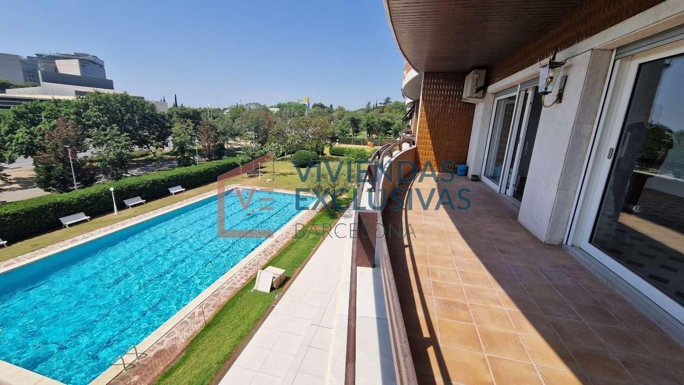 Garden of Flat to rent in  Barcelona Capital  with Air Conditioner, Heating and Private garden