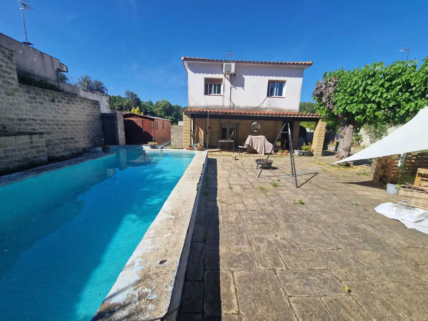 Piscina de Casa o xalet en venda en Dosrius
