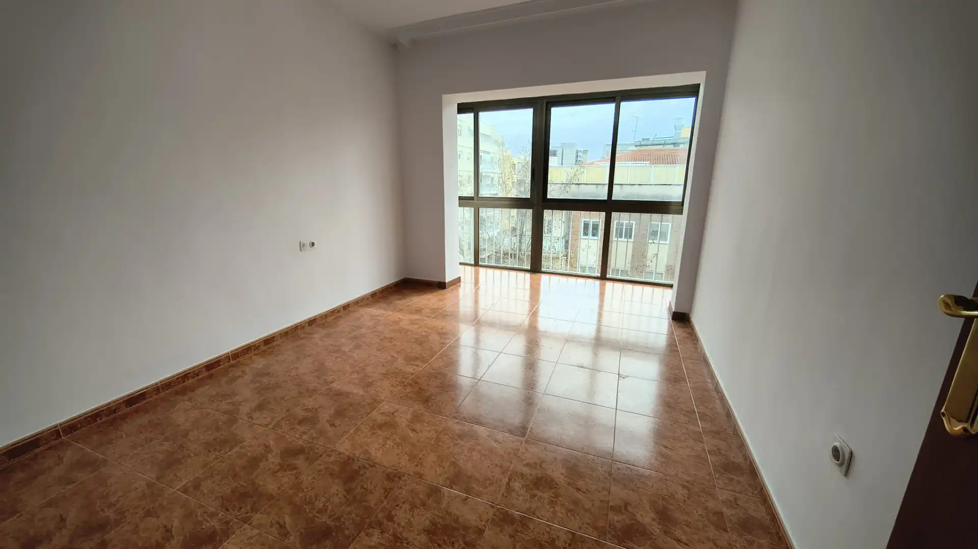 Vista exterior de Piso en venta en Vilanova i la Geltrú con Aire acondicionado y Calefacción
