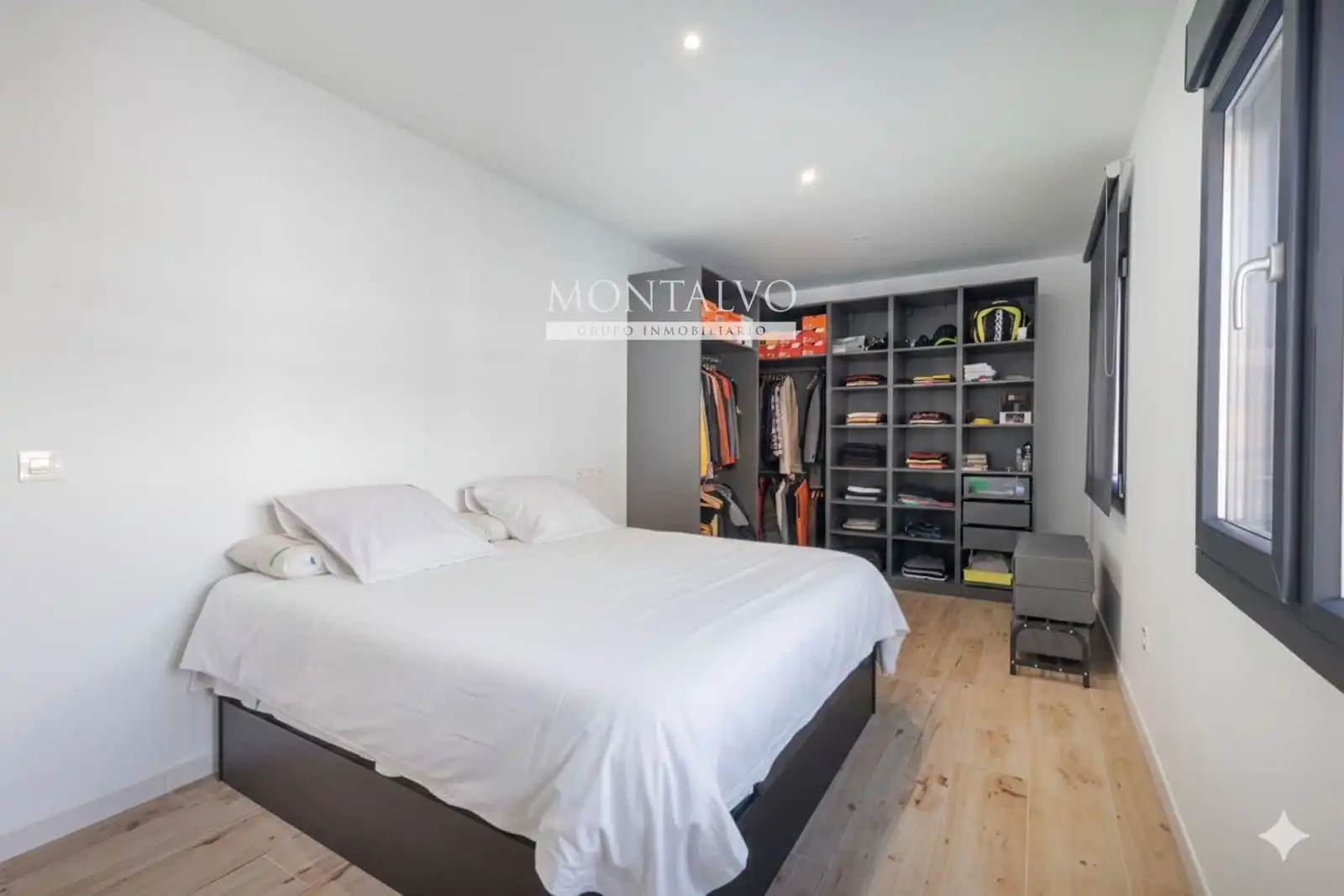 Habitación de Casa adosada en venta en Albolote