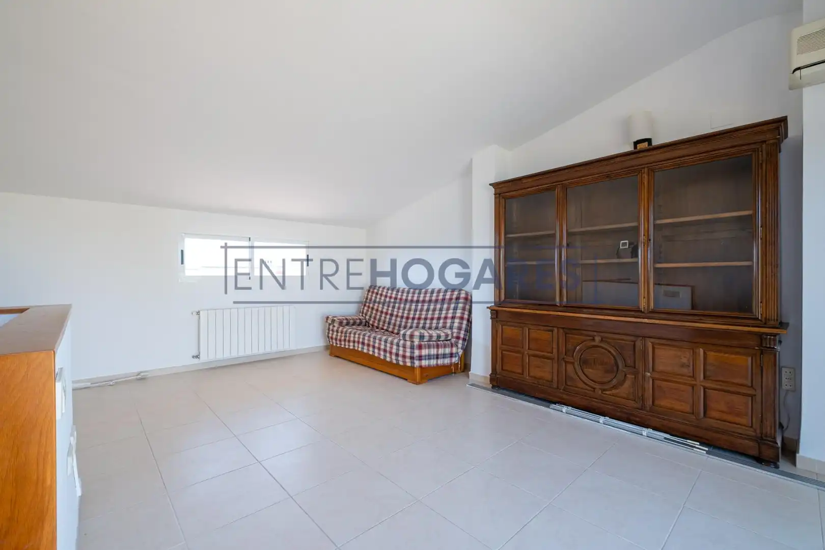 Wohnzimmer von Einfamilien-Reihenhaus zum Verkauf in Moncada