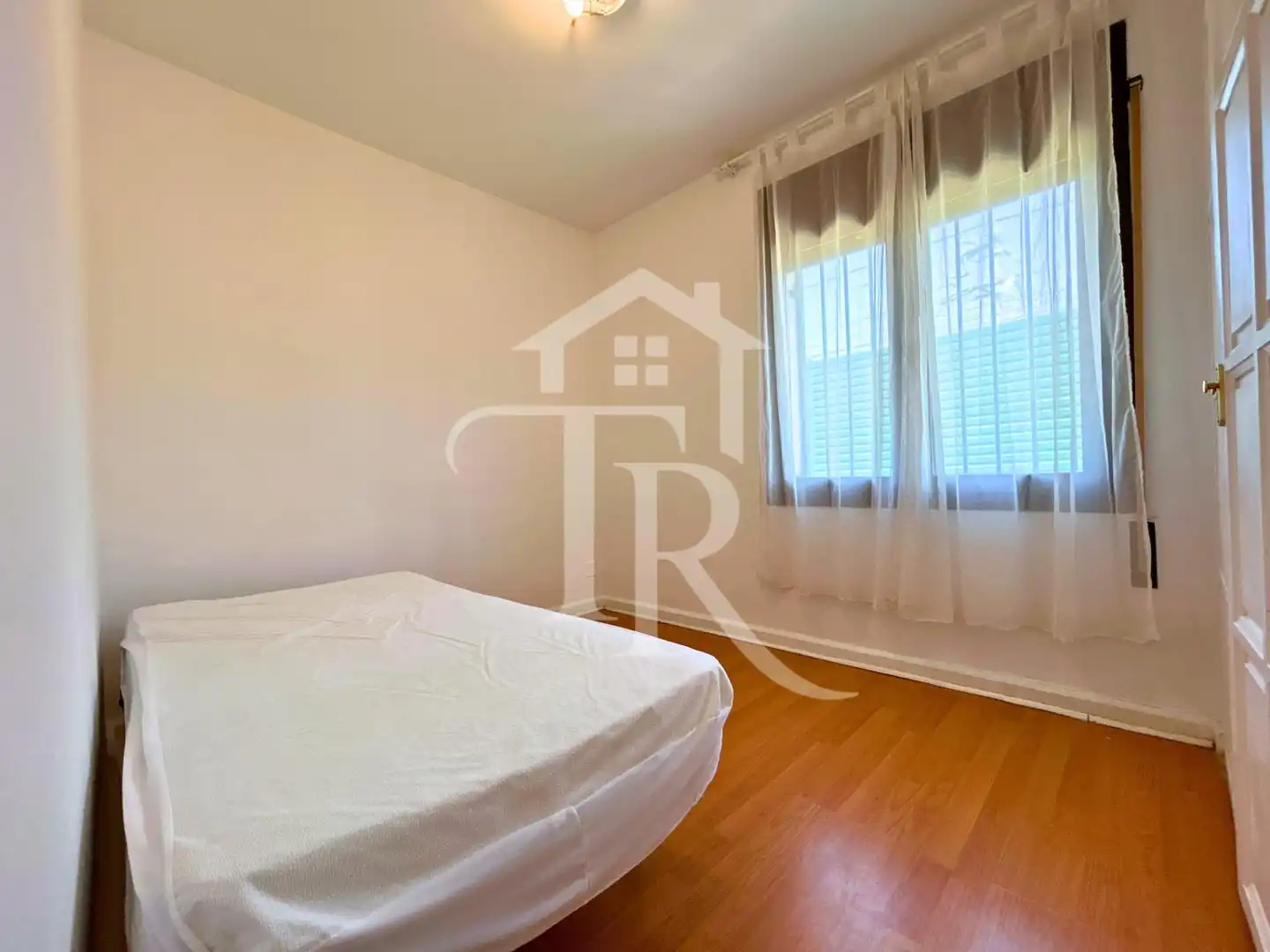 Dormitori de Apartament en venda en Roda de Berà amb Terrassa