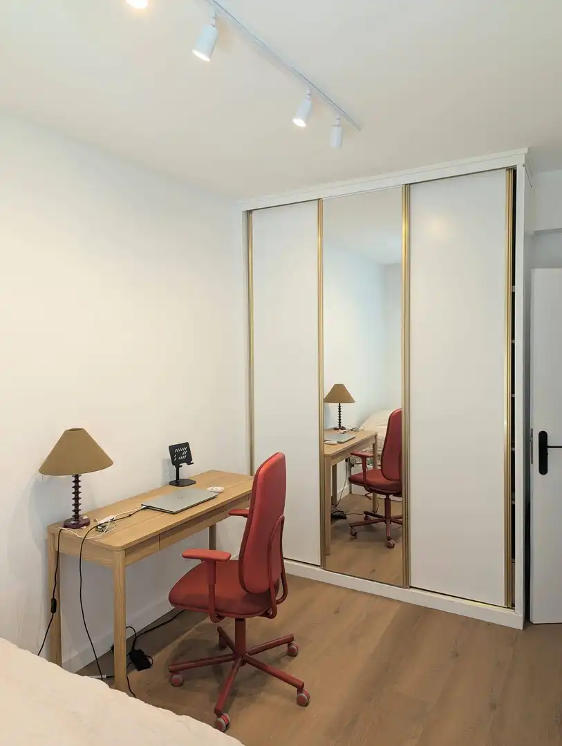 Dormitori de Apartament de lloguer en Madrid amb Calefacció, Parquet i Terrassa