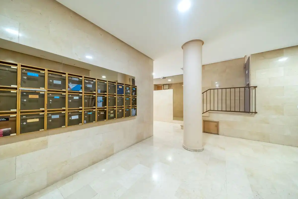 Flat with lift for sale in Avinguda de València, imagen 22