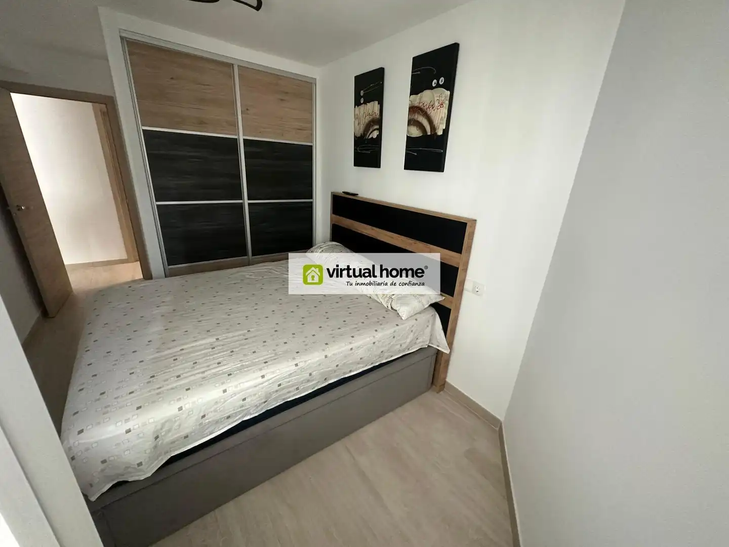 Dormitori de Apartament en venda en Benidorm amb Aire condicionat i Piscina comunitària