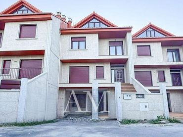 Villa avec jardin à vendre à Teis