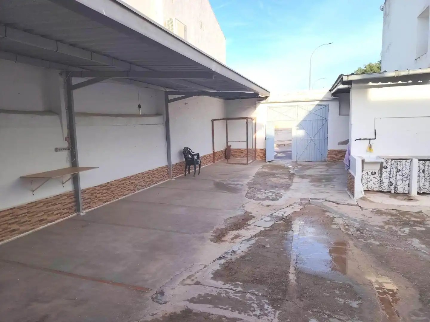 Aparcament de Finca rústica en venda en Domeño, Valencia