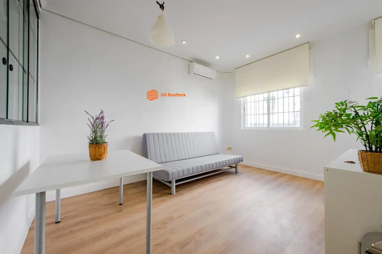 Flat with lift for sale in Calle de Jaime Tercero, imagen 2