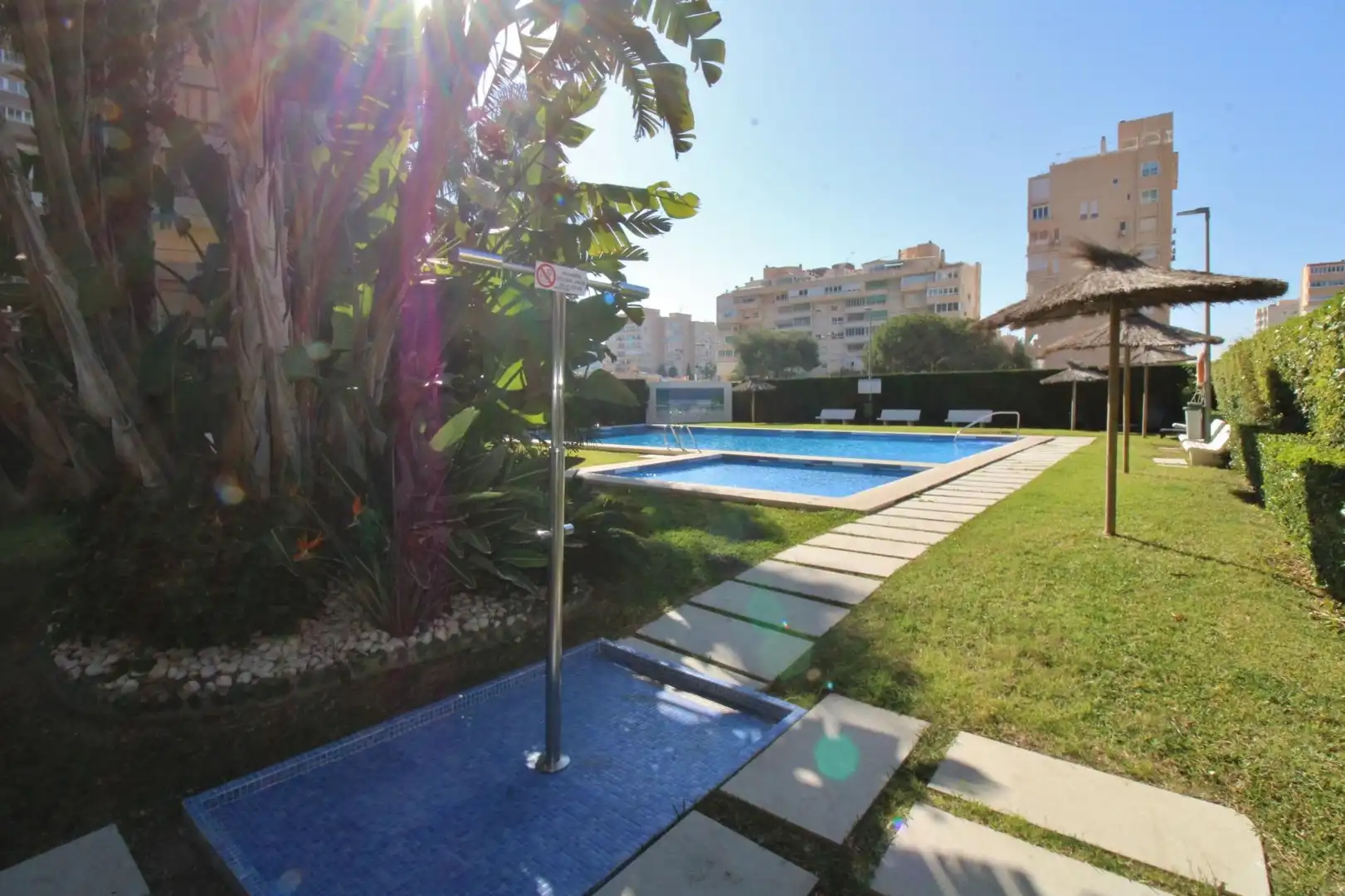Piscina de Àtic en venda en Alicante / Alacant amb Terrassa, Balcó i Piscina comunitària