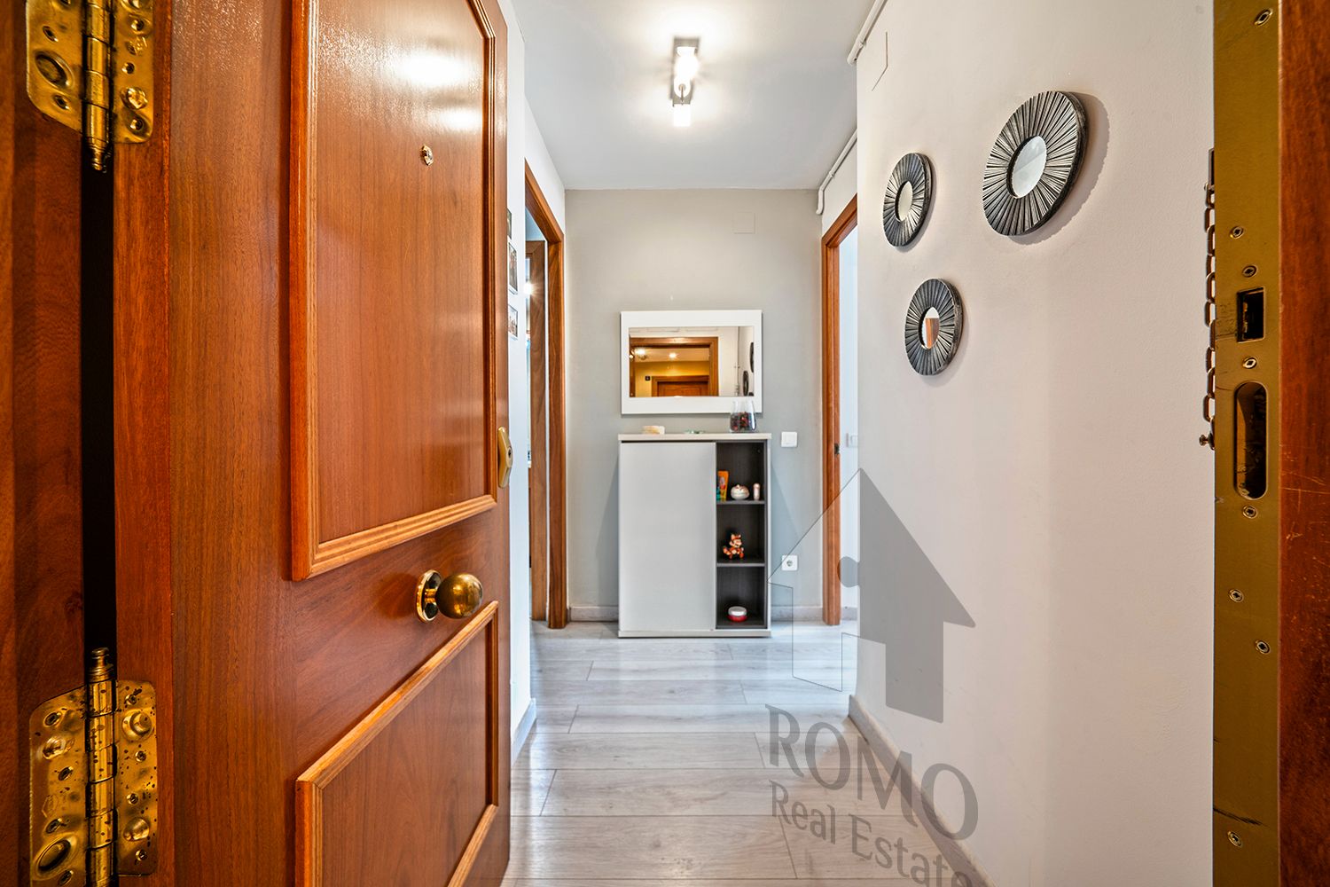 Flat for sale in Carrer de Güell i Ferrer, Sol i Padris - Sant Oleguer