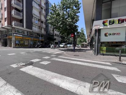 Exterior view of Garage for sale in Girona Capital