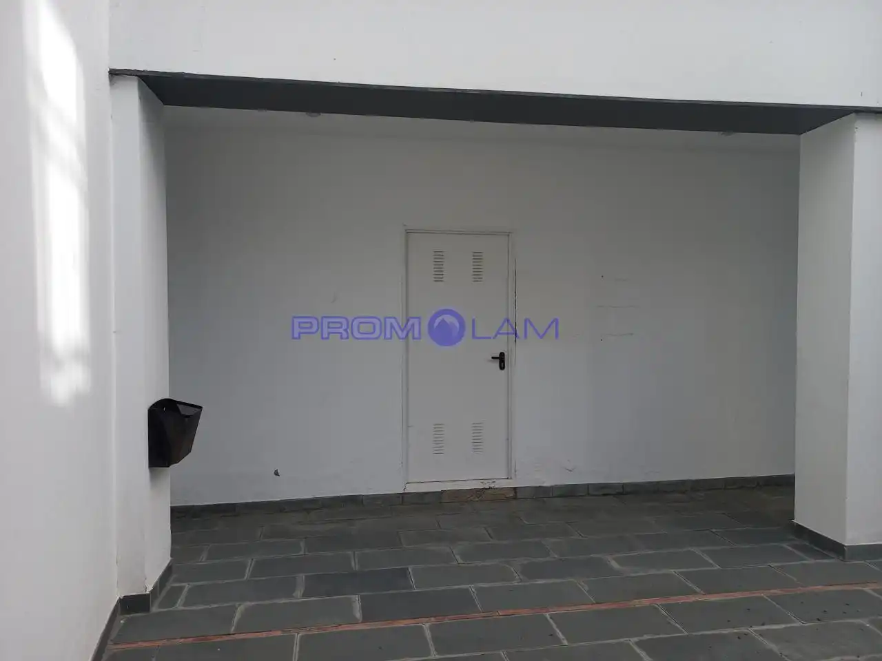 Gewerbefläche zum Verkauf in Plaza Virgen de los Reyes, imagen 6