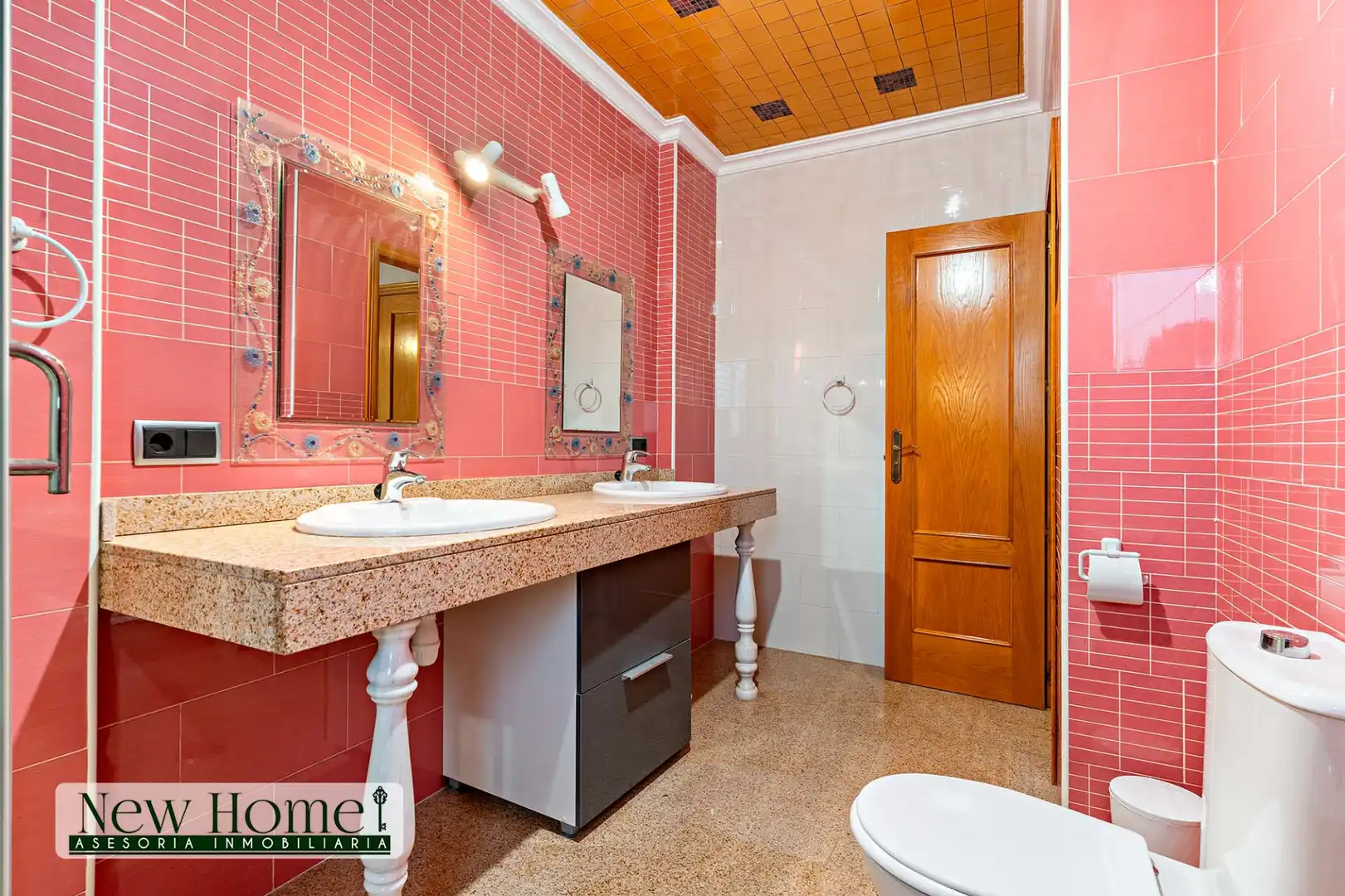 Bathroom of Detached homes for sale in Roquetas de Mar  with Furnished