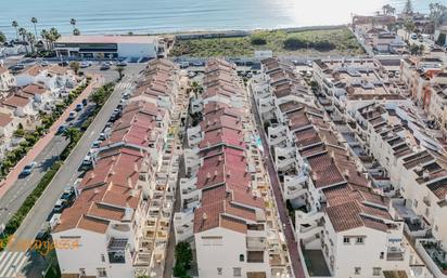 Vista exterior de Apartament en venda en Torrevieja amb Aire condicionat i Moblat