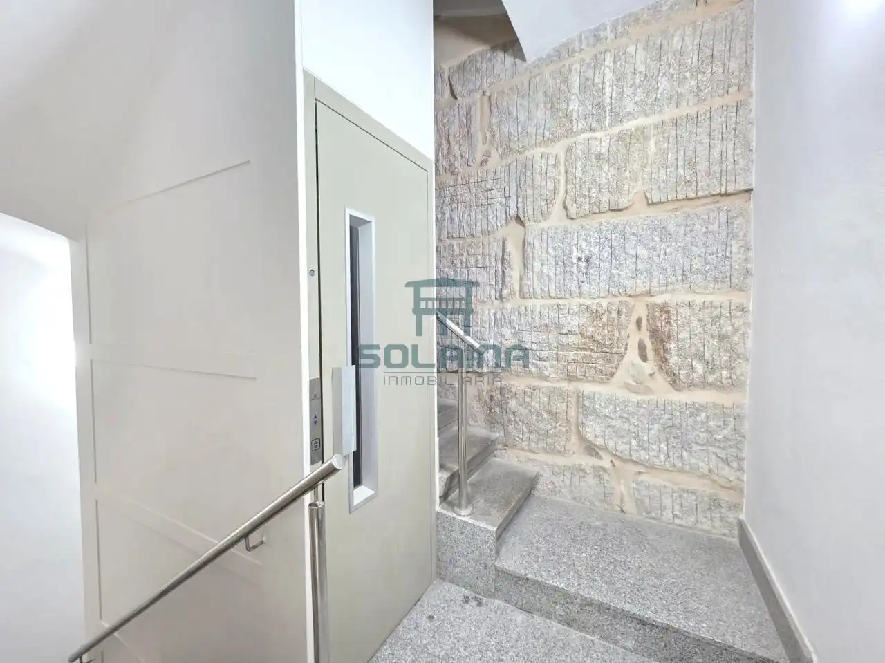 Flat for sale in Ourense Capital   with Heating, Storage room and Furnished