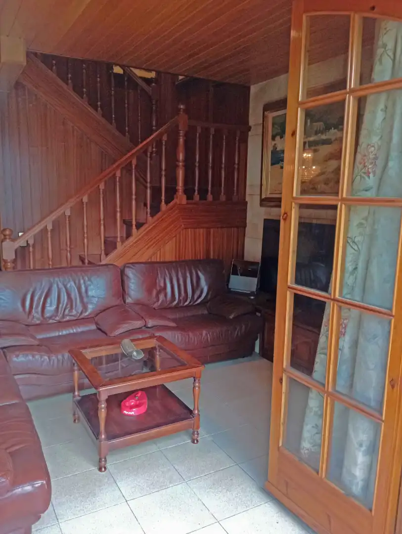 Wohnzimmer von Einfamilien-Reihenhaus zum Verkauf in Montseny mit Heizung, Parkett und Terrasse