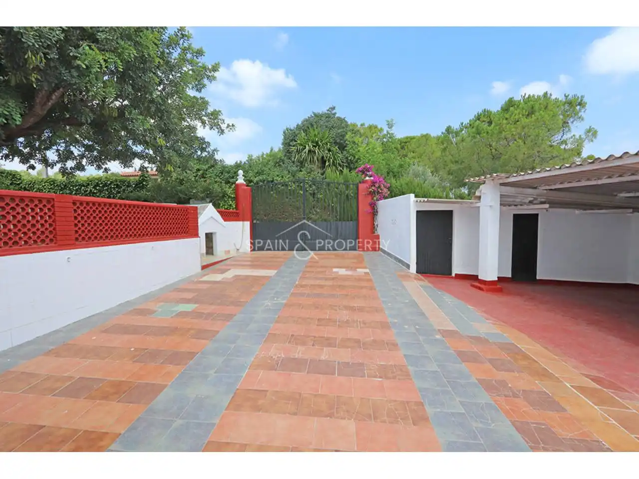 Detached house with pool for sale in Montserrat, imagen 6