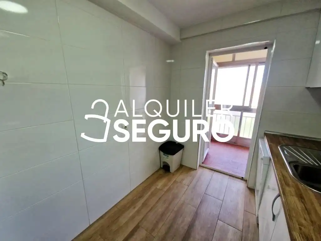 Habitación de Piso de alquiler en Móstoles con Calefacción y Terraza
