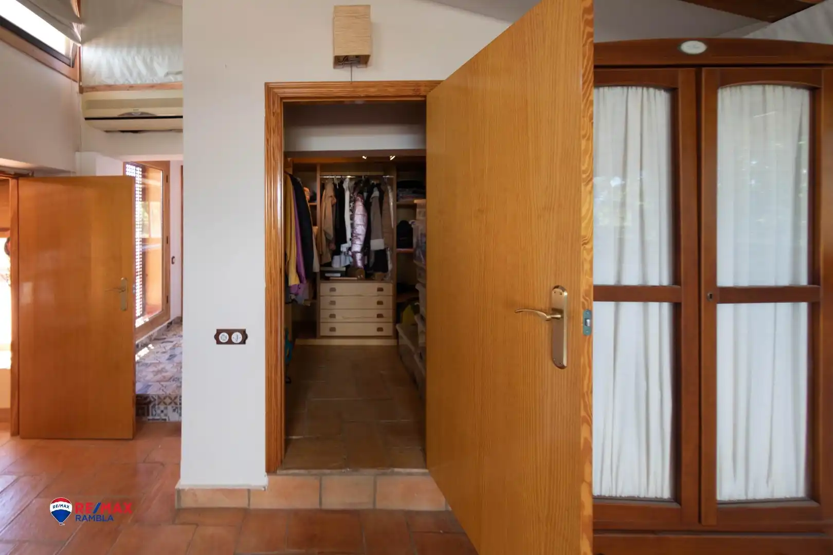 Finca rústica en venta en Montbrió del Camp