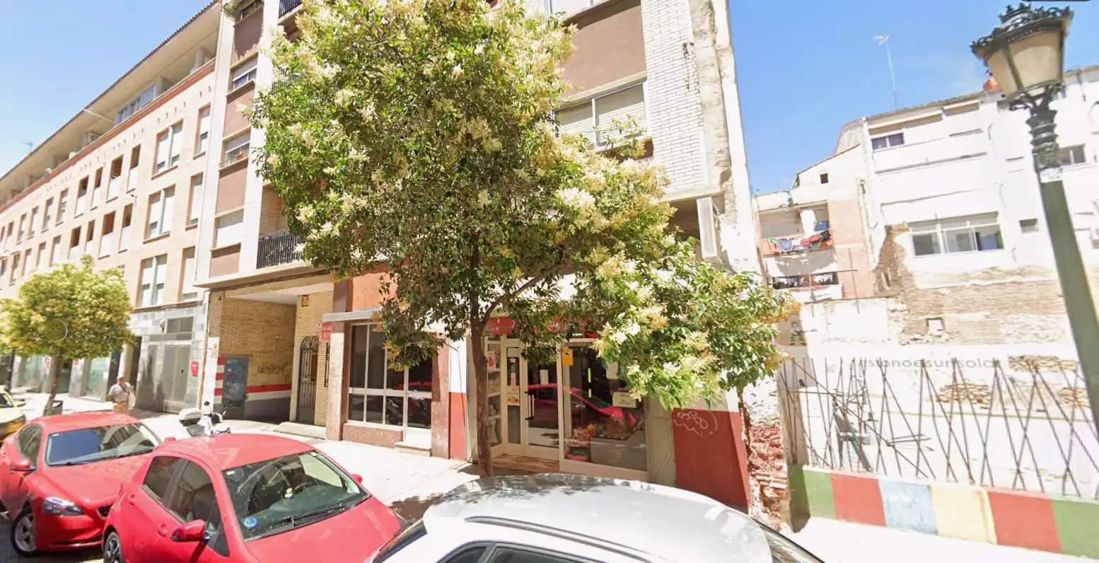 Vista exterior de Casa o chalet en venta en Zaragoza