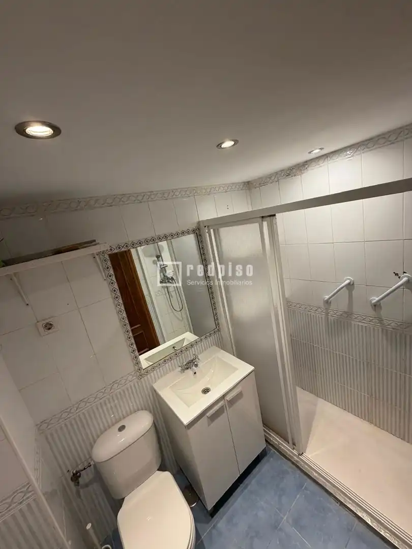 Baño de Piso en venta en Torrejón de Ardoz con Jardín privado, Terraza y Trastero