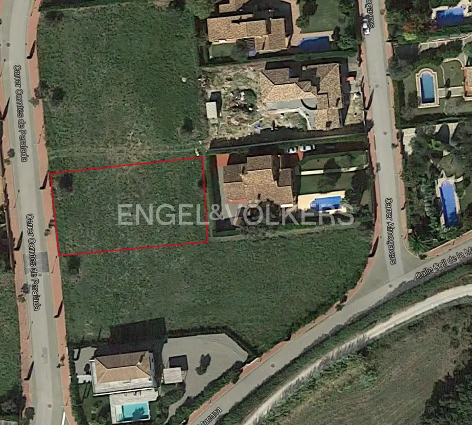 Residential land for sale in Carrer Comtes de Peralada, imagen 2