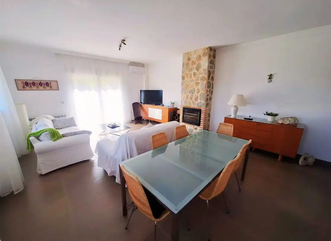 Living room of Houses for sale in El Tiemblo   with Air Conditioner, Heating and Terrace