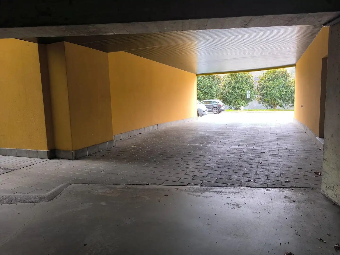 Parkplatz von Garage zum Verkauf in Santiago de Compostela 