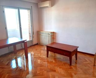 Living room of Flat to rent in Coslada  with Air Conditioner, Heating and Terrace