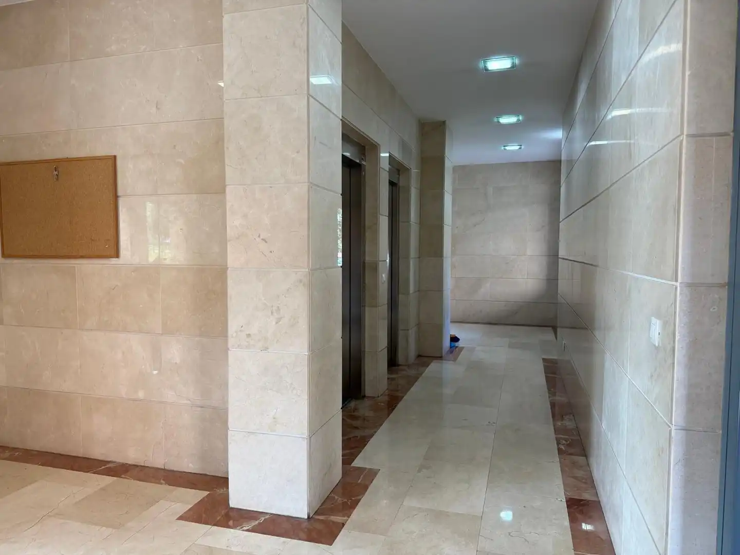 Pis en venda en Oviedo  amb Calefacció, Jardí privat i Traster