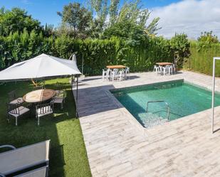 Piscina de Casa o xalet en venda en  Granada Capital amb Aire condicionat i Piscina