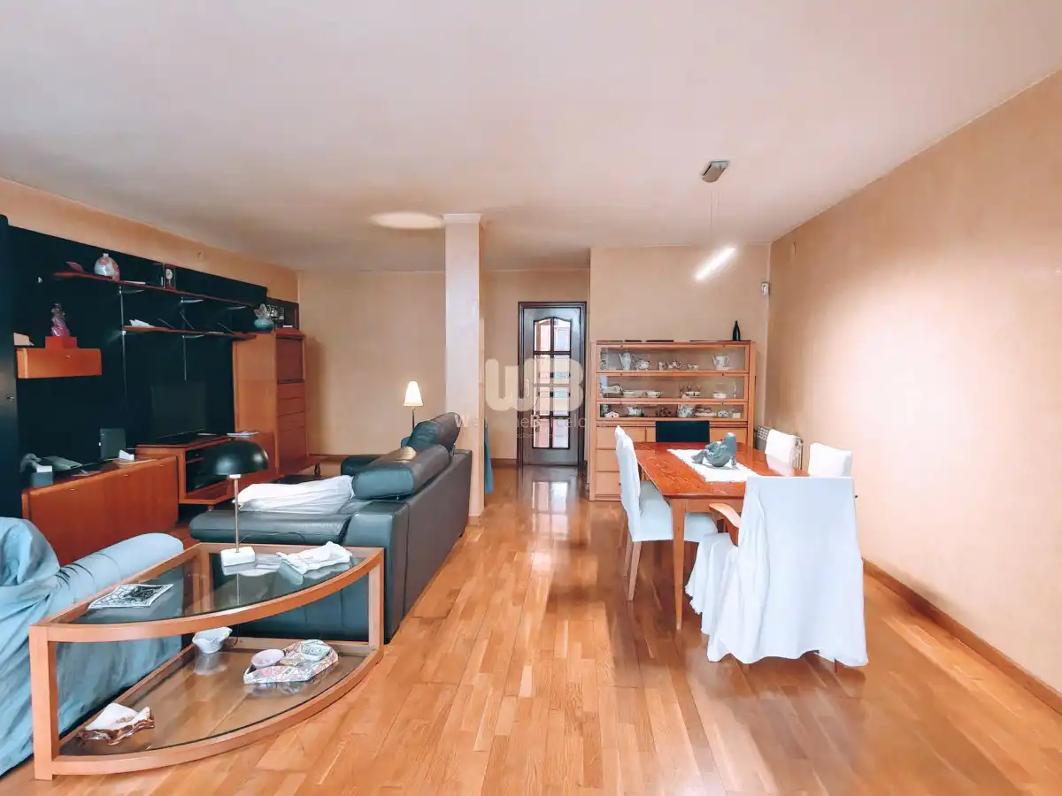 Dúplex en venta en Carrer de Provença, El Camp de l'Arpa del Clot