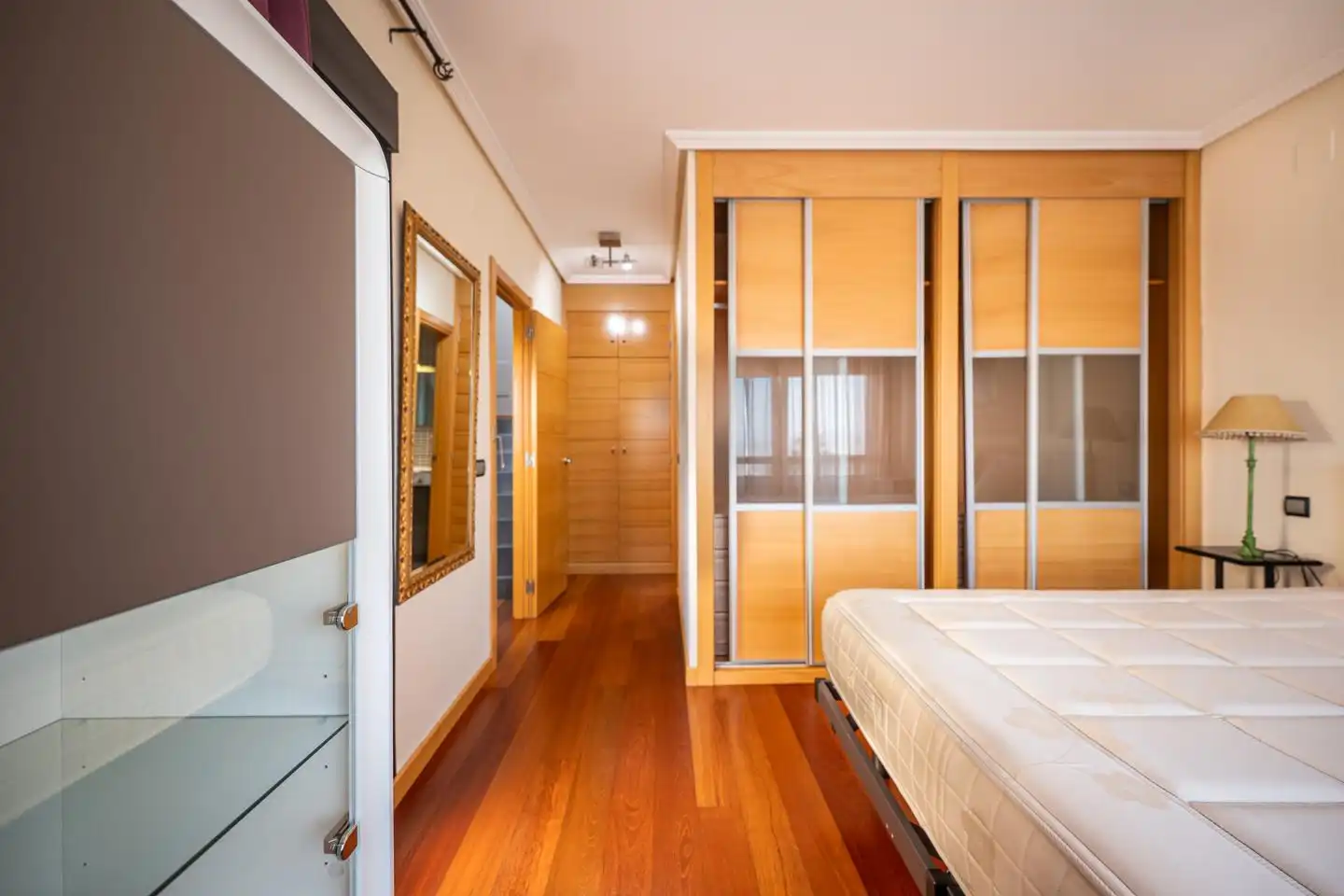 Habitación de Casa adosada en venta en Ávila con Calefacción, Jardín privado y Terraza