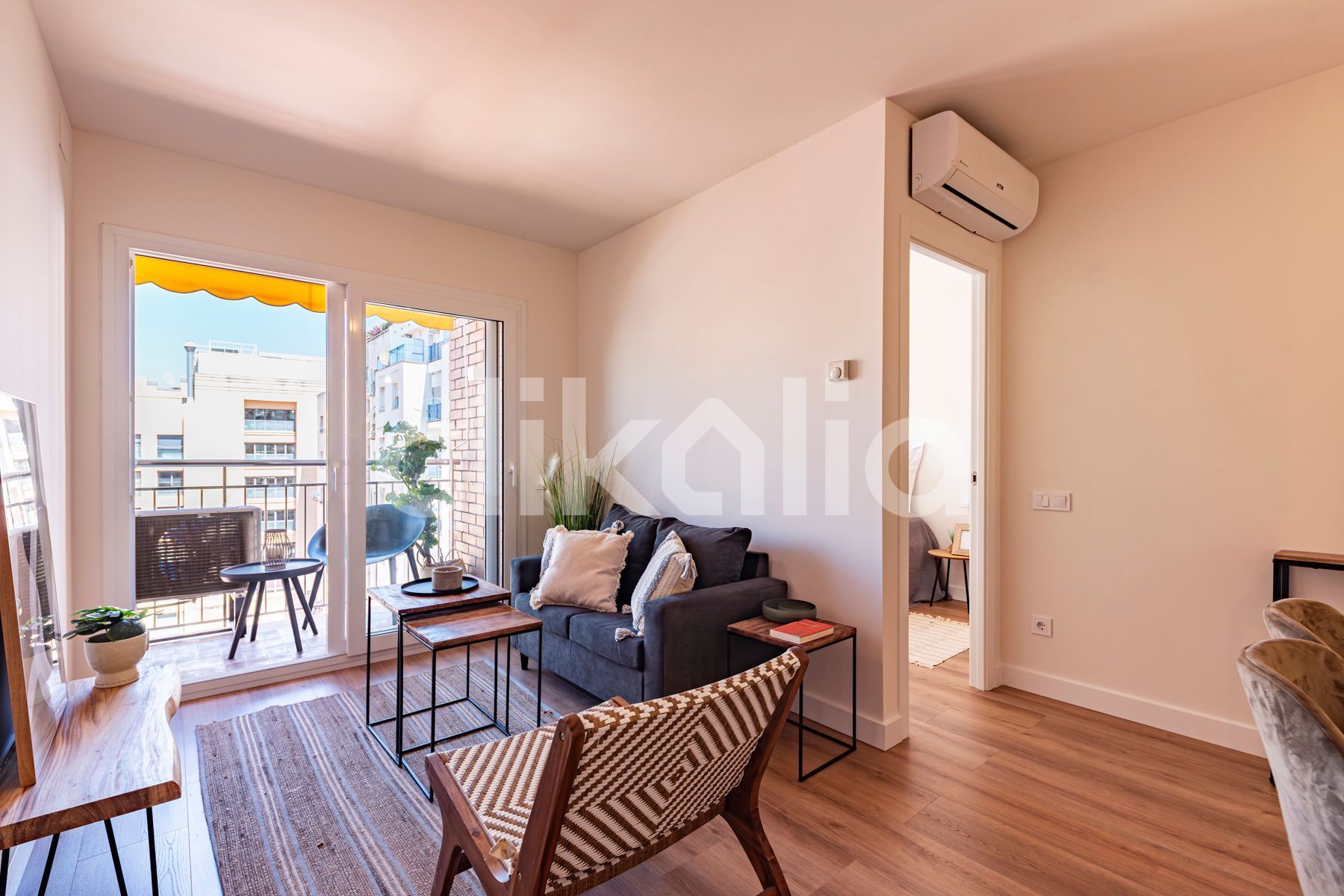 Living room of Flat for sale in  Barcelona Capital  with Air Conditioner, Heating and Terrace