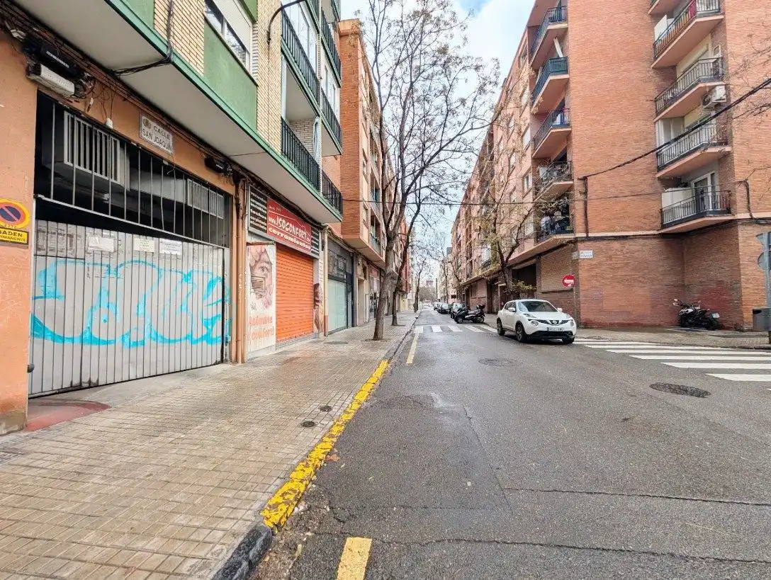Vista exterior de Garatge en venda en Zaragoza