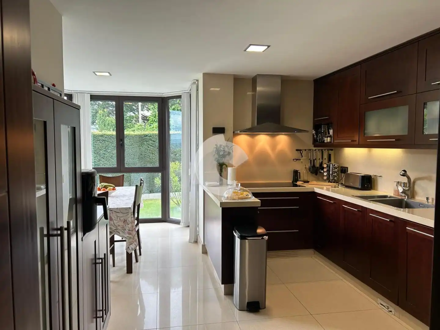 Cocina de Casa o chalet en venta en San Cibrao das Viñas con Calefacción, Jardín privado y Piscina