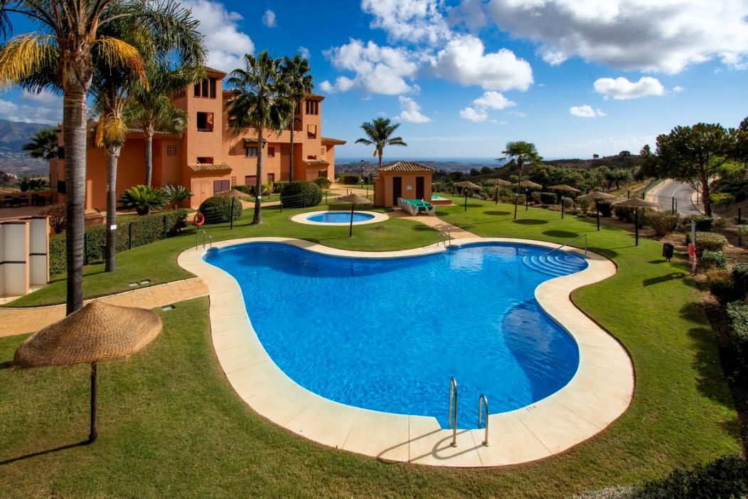 Jardí de Apartament en venda en Ojén amb Aire condicionat, Terrassa i Traster