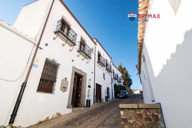 Casa-chalet en Venta en Feria